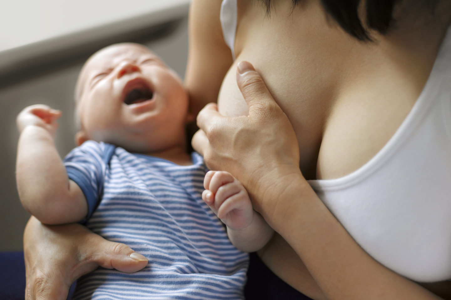 Breastfeeding Moms: Here’s What You Need to Know About Mastitis