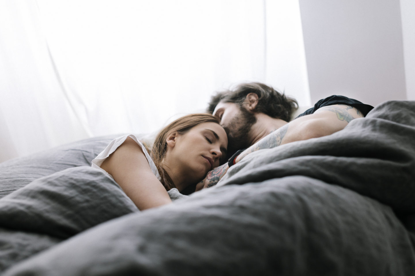 How to Talk About Sexual Dysfunction With Your Partner (It Doesn’t Have to Be That Cringe-Worthy!)