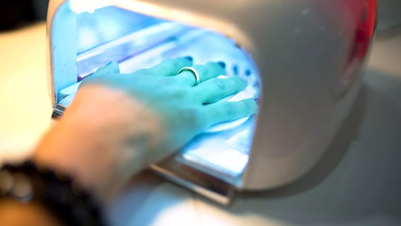 How Dangerous Are the UV Lamps in Nail Salons, Really?